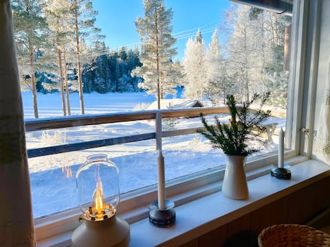 Top Airbnb: The cabin by Storån in Jämtlands