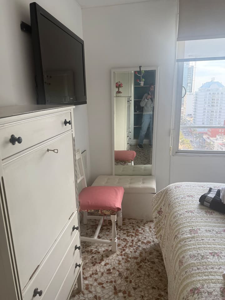 Schlafzimmer 2