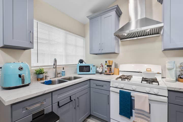 Chic & Cozy 1br/1ba Guest Suite In Oc - Fountain Valley, CA
