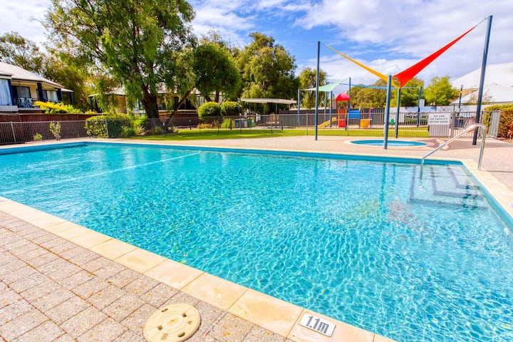 Escape To 57 At Cape View Resort - Busselton