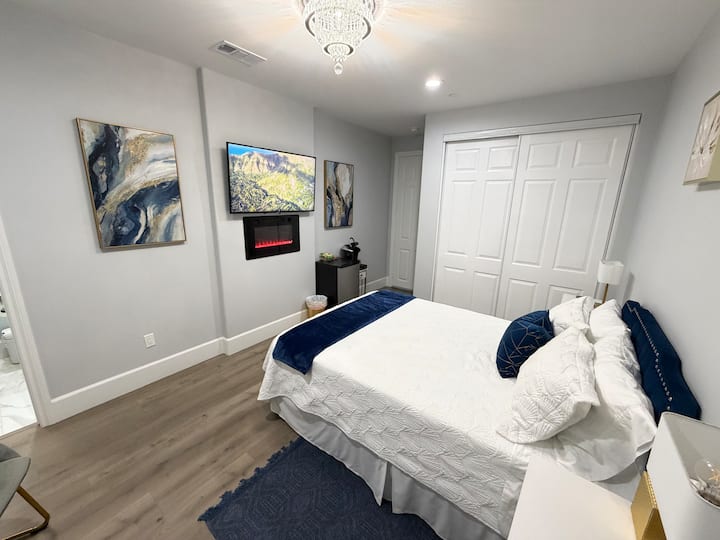 Guest Suite With Private Entrance & Bathroom - Menifee, CA