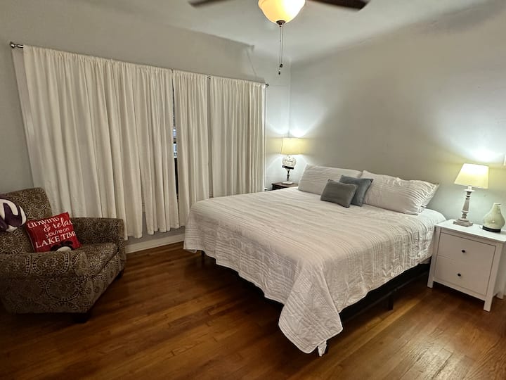 საძინებელი 1