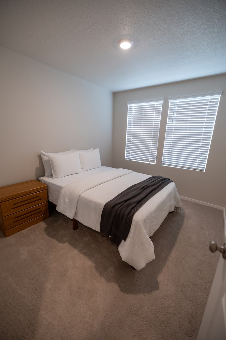 საძინებელი 3