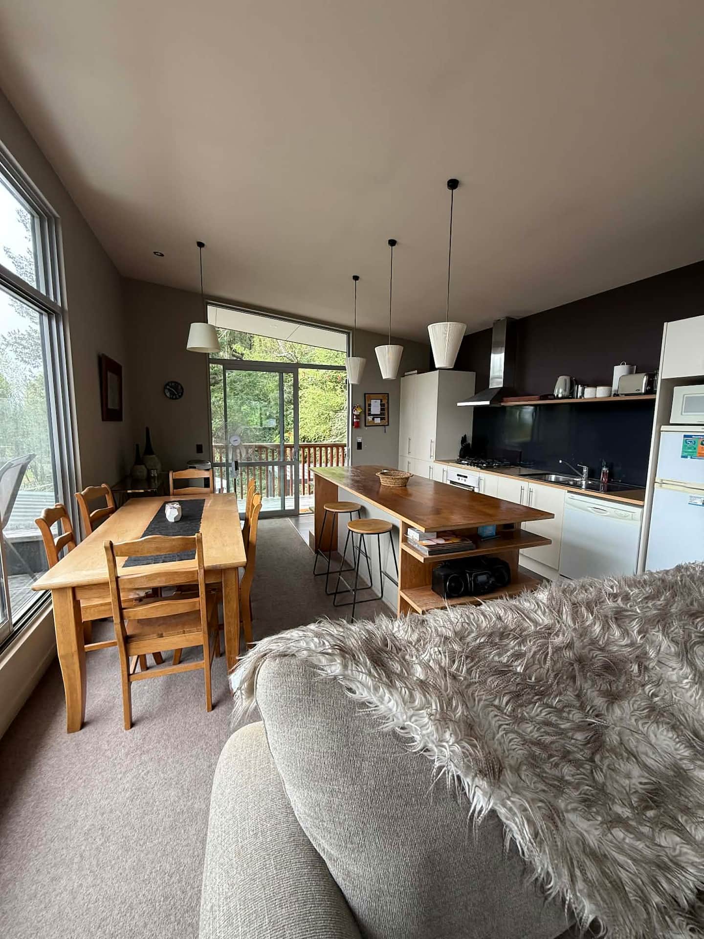 The Perch Turangi Mountainside Home With Spa 5