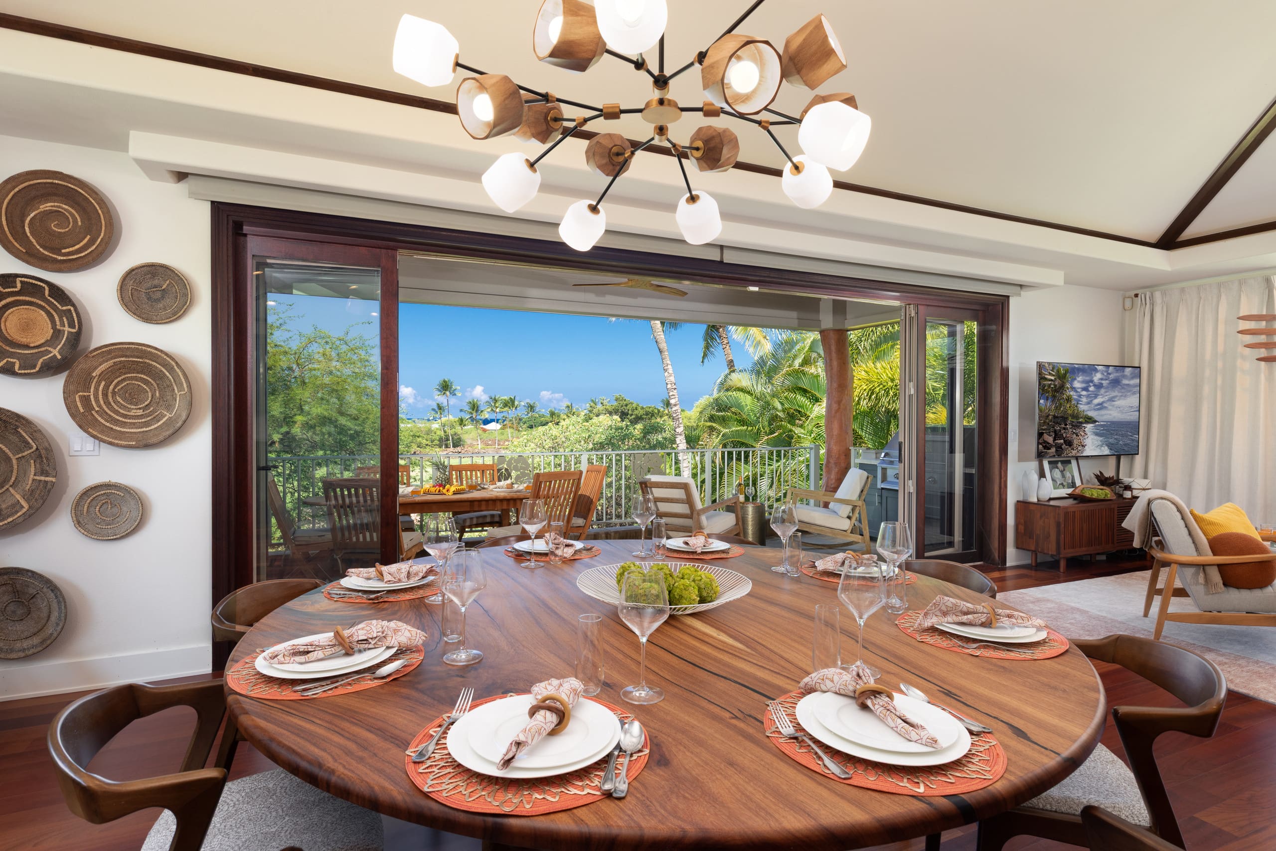Home in Waimea · ★5.0 · 4 bedrooms · 8 beds · 3 private baths - Image 9