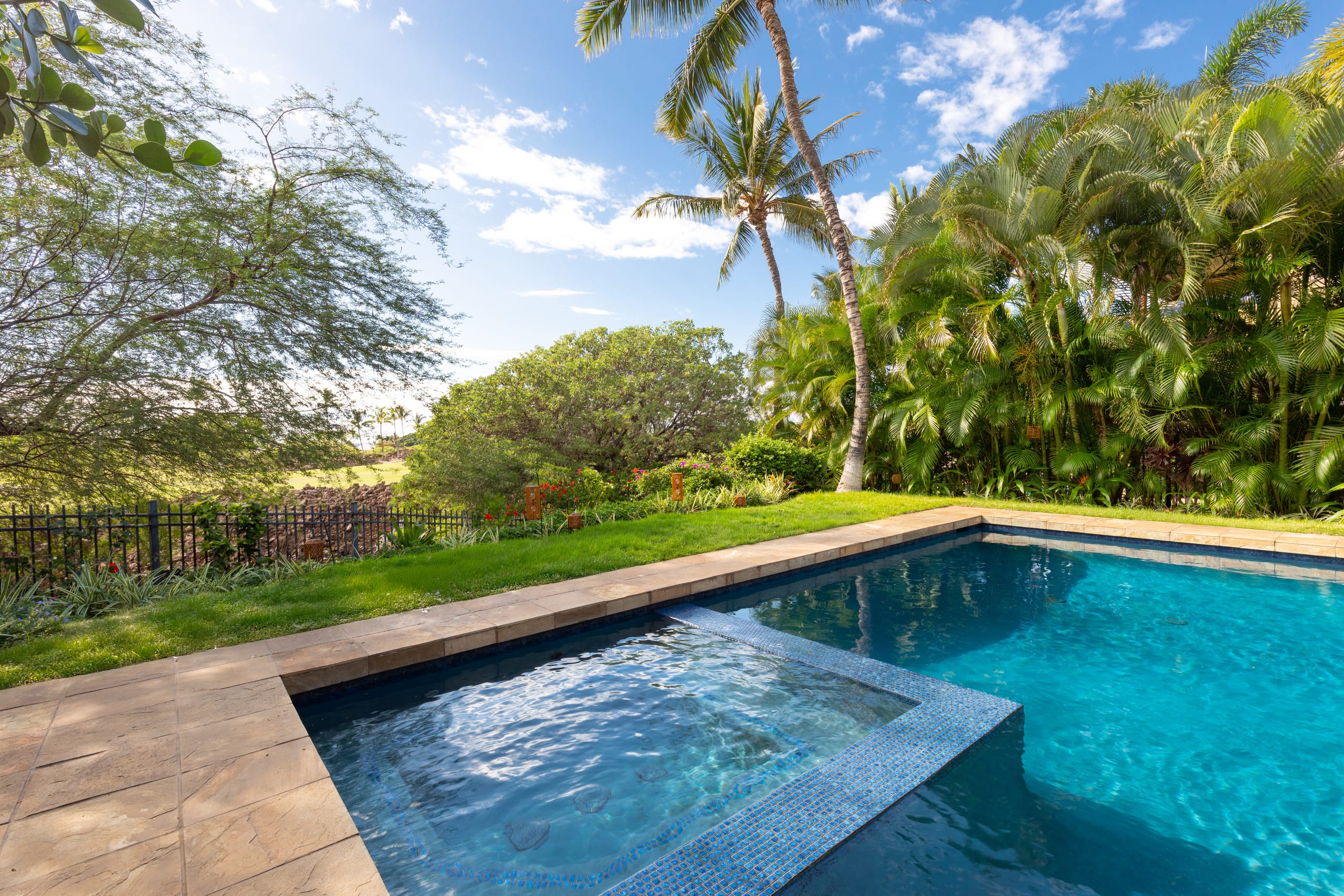 Home in Waimea · ★5.0 · 4 bedrooms · 8 beds · 3 private baths - Image 58