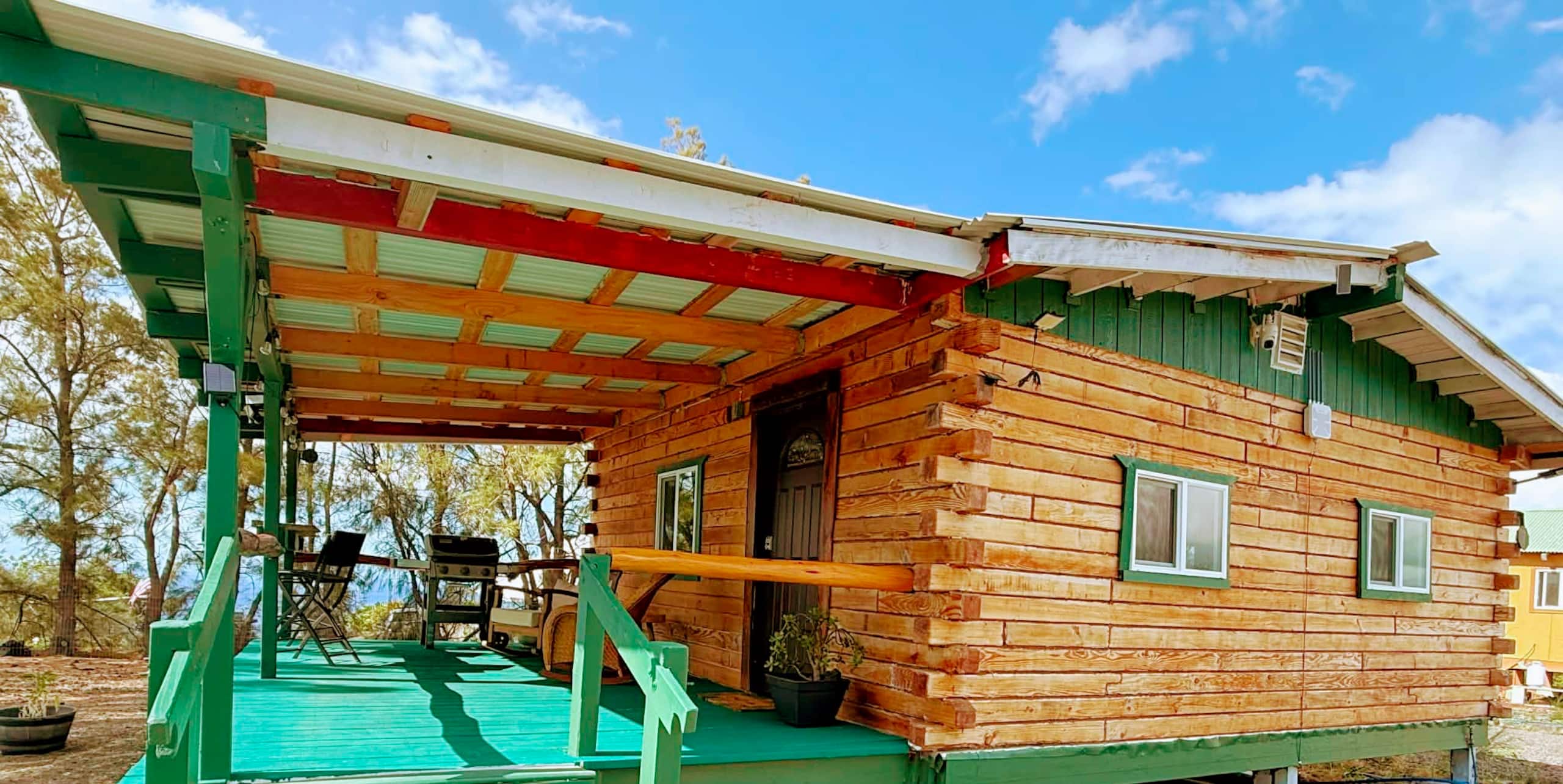 Big Kahuna Cabin (Hot Tub Getaway) -Ocean View- - Photo 20