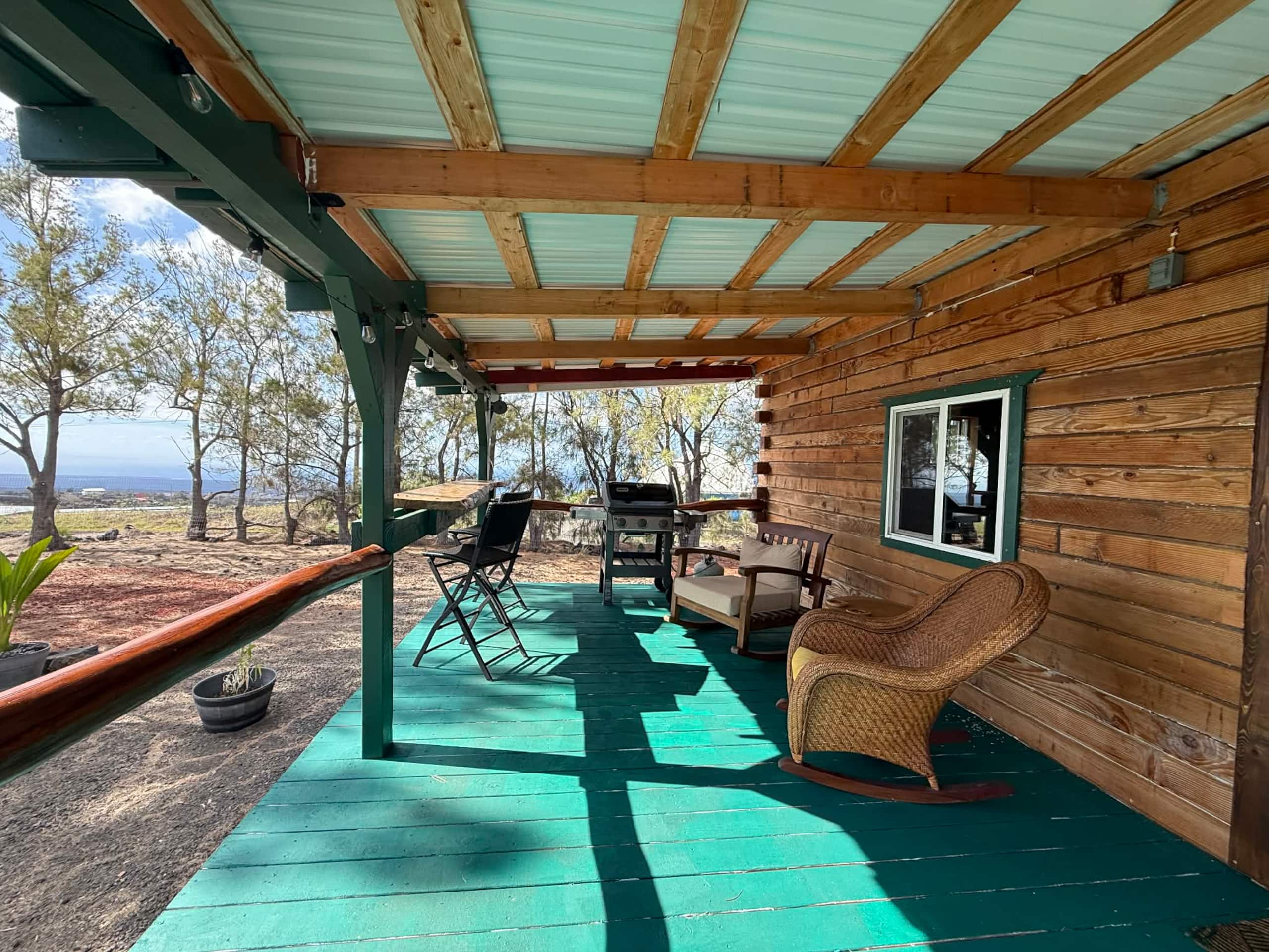 Big Kahuna Cabin (Hot Tub Getaway) -Ocean View- - Photo 19