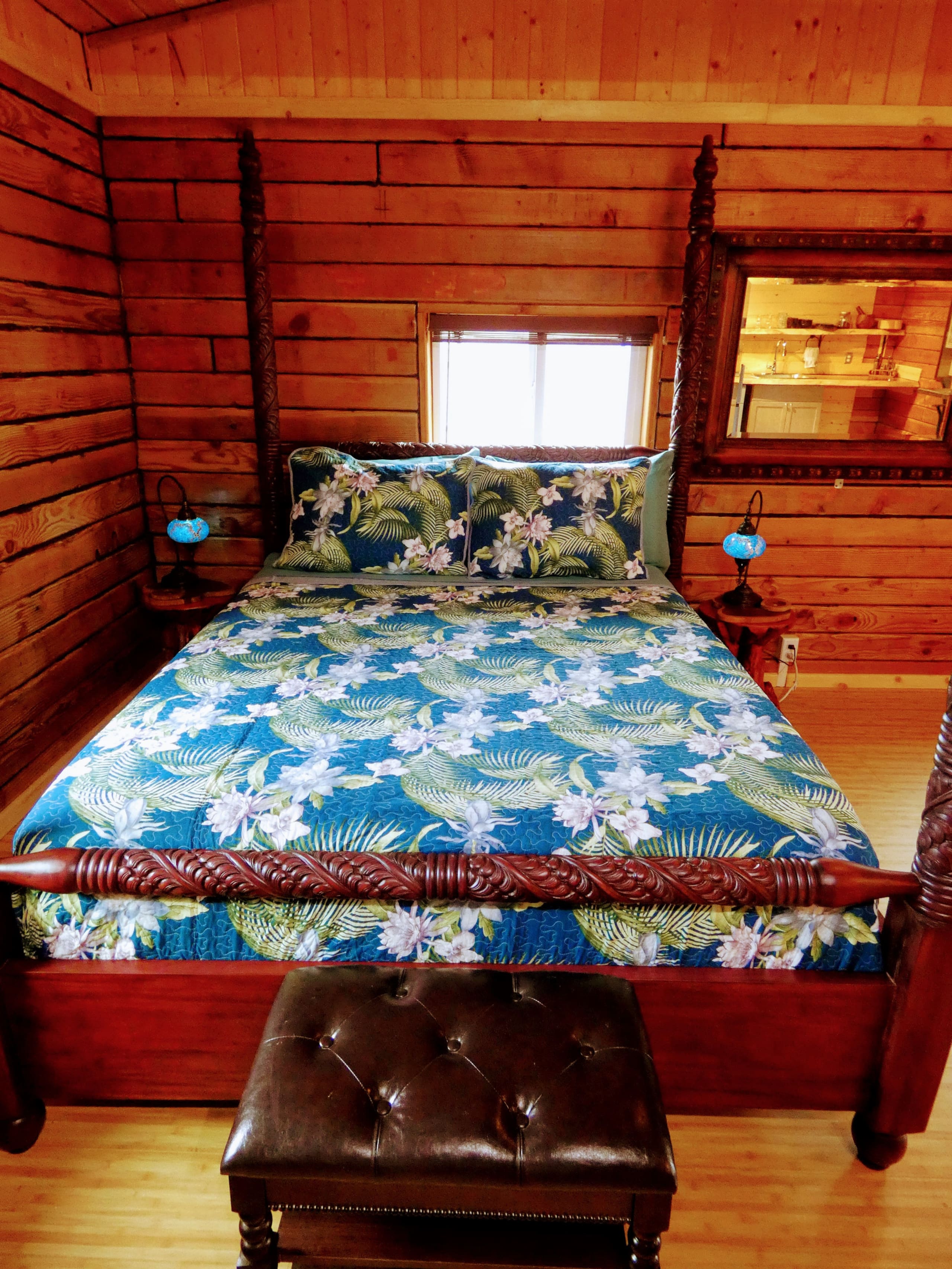 Big Kahuna Cabin (Hot Tub Getaway) -Ocean View- - Photo 13