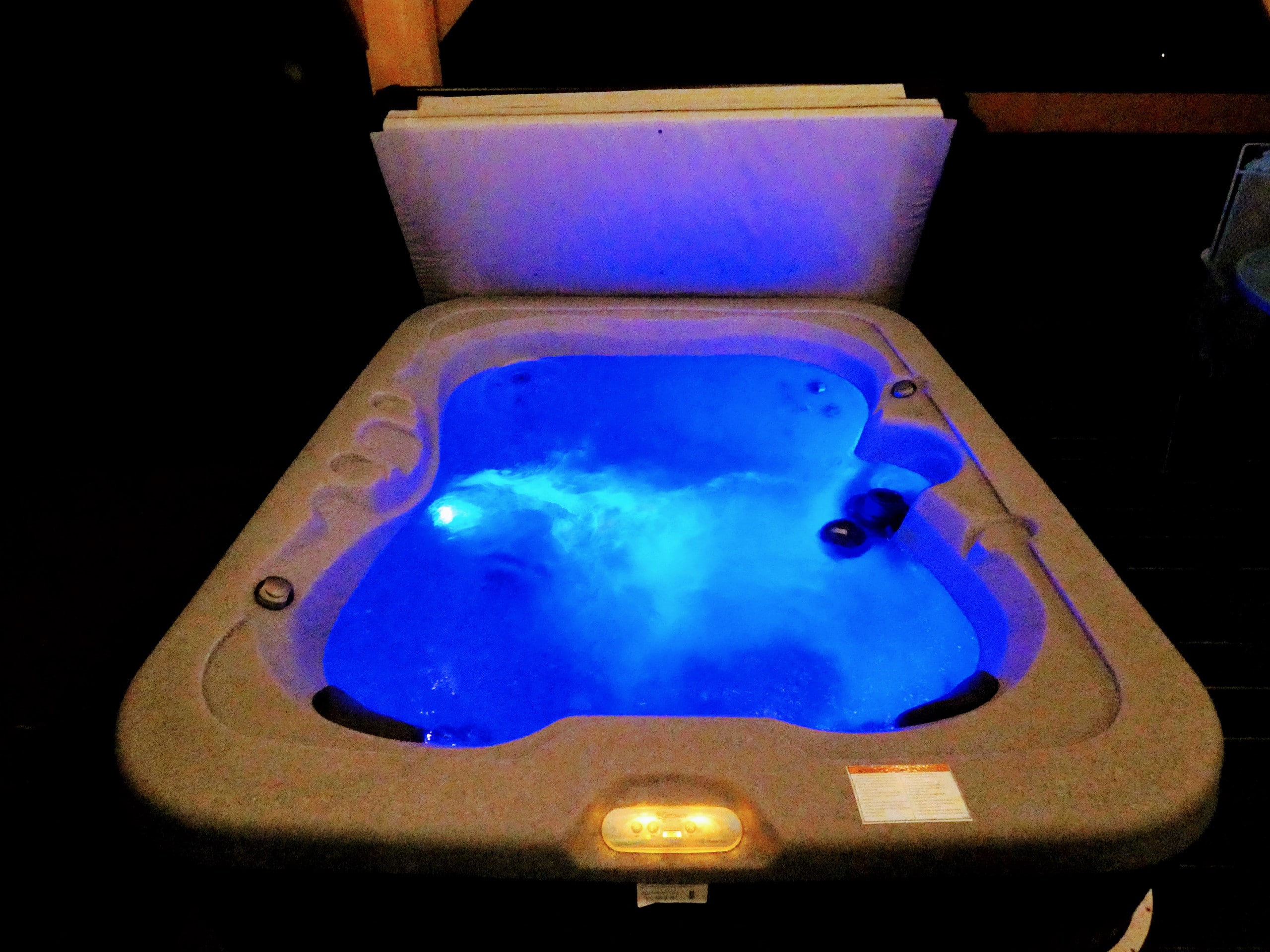 Big Kahuna Cabin (Hot Tub Getaway) -Ocean View- - Photo 32