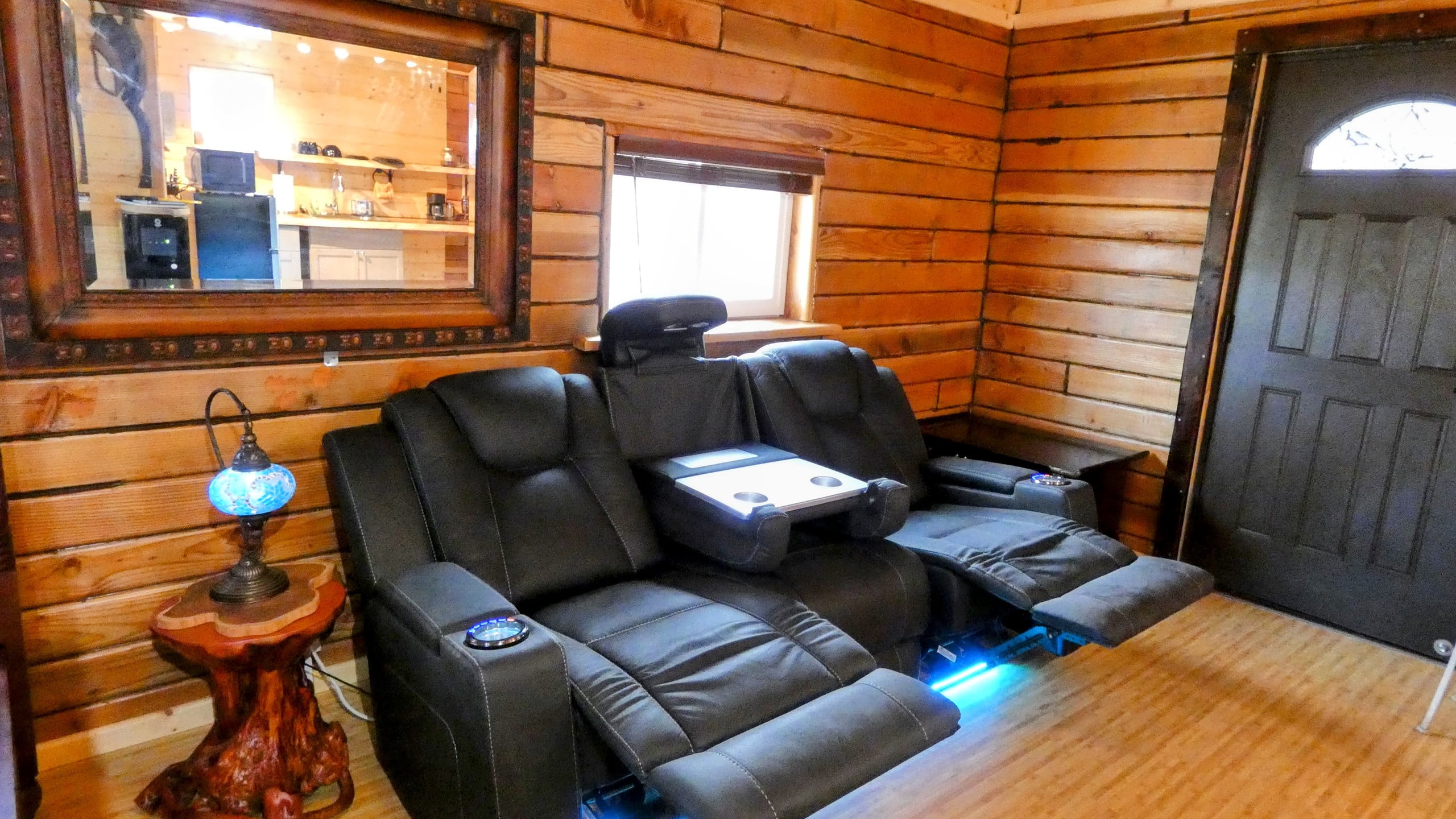 Big Kahuna Cabin (Hot Tub Getaway) -Ocean View- - Photo 4