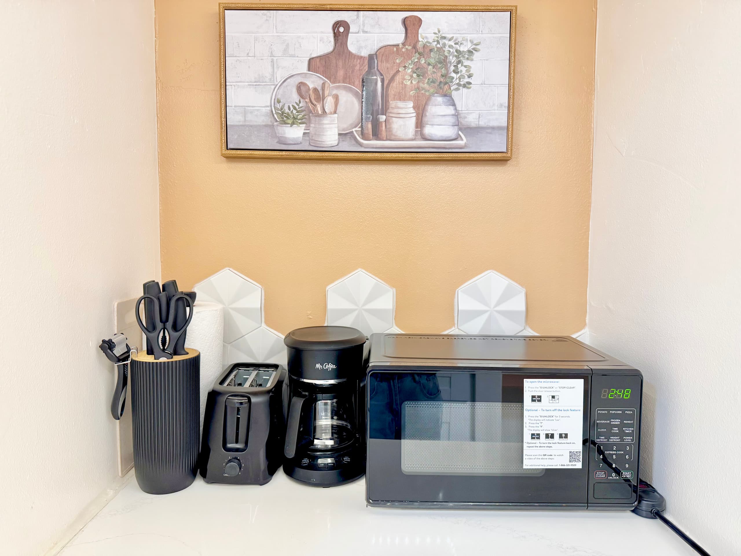 Cute Studio unit few minutes from Waikiki Beach! - Image 3