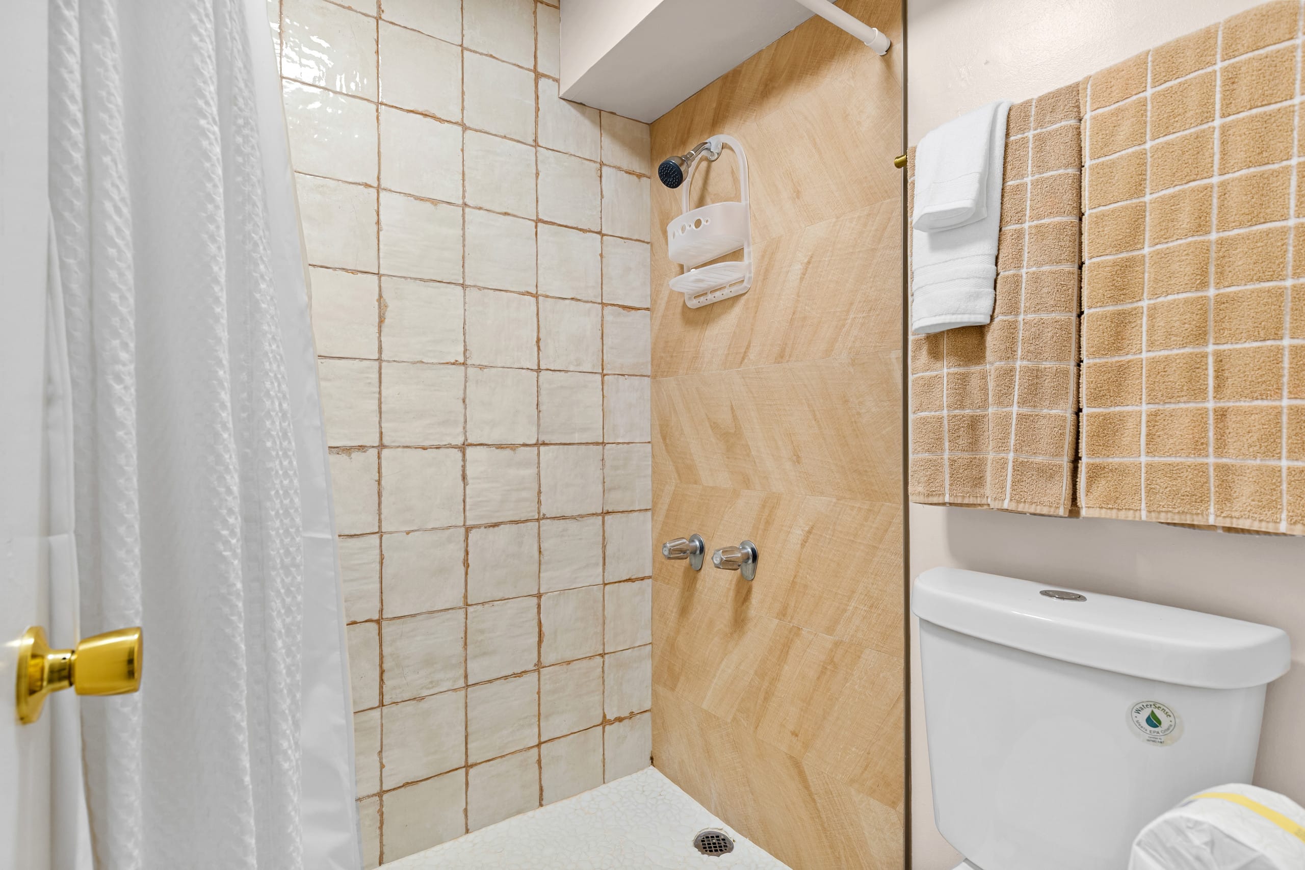 Cute Studio unit few minutes from Waikiki Beach! - Image 6