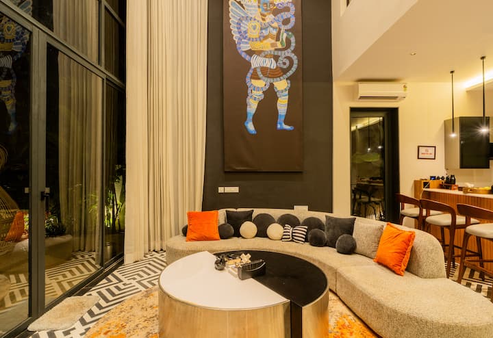 Living room image 4
