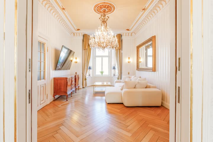 Elegant Villa With Garden And Partyroom - Hamburg