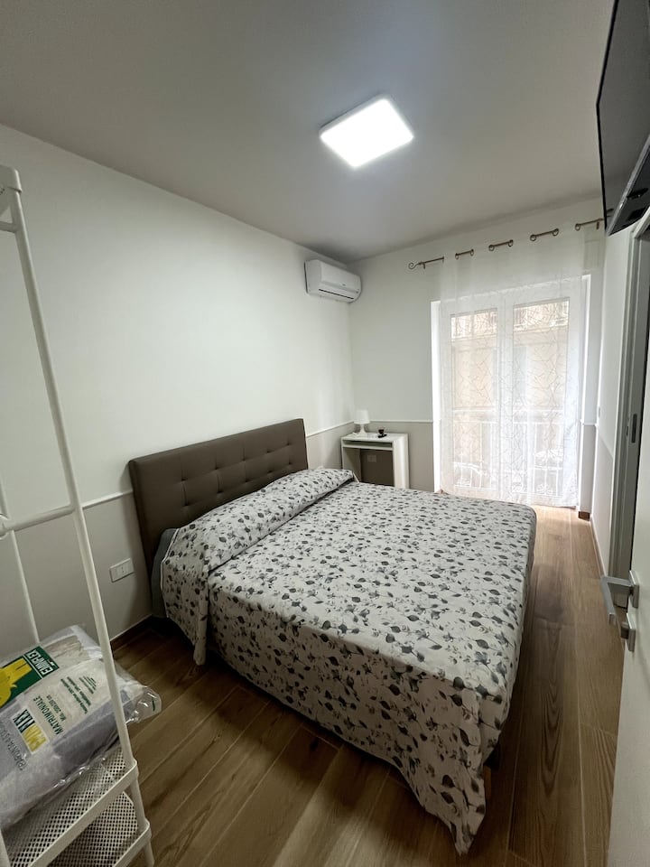 Camera Elegante - Immagine 2