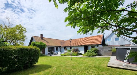 Recently rennovated, simple & spacious guesthouse.