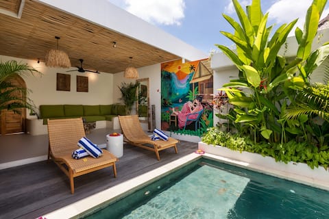NEW Seminyak 1B Lush Jungle Ethnic Retreat Villa