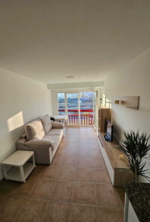 Popular Airbnb listing: "Goxo" bright 2-room apartment 2 steps from Gare d'Hendaye in Hendaye