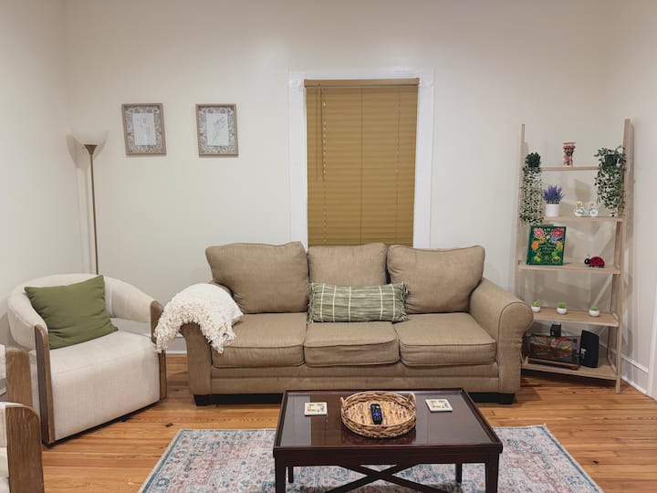 Cozy Home Near Elon And Downtown Burlington - Burlington, NC
