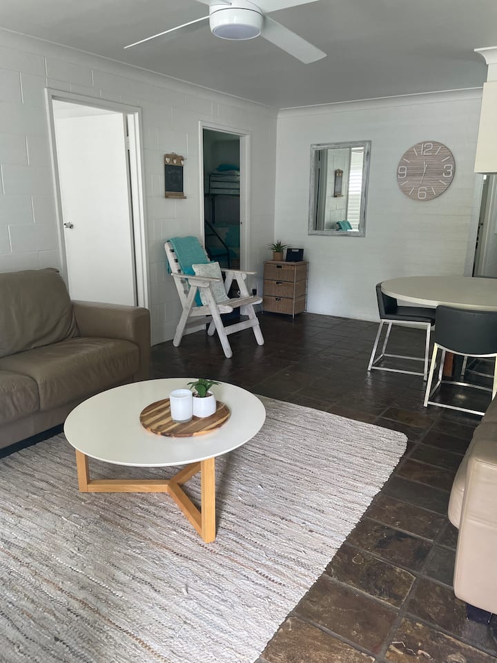 Unit 20, Villa Manyana, Blueys Beach - Boomerang Beach
