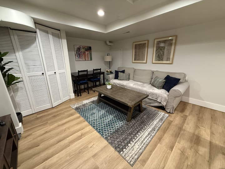 Quiet Unit In Dream Location - Ravenna/greenlake - Seattle, WA