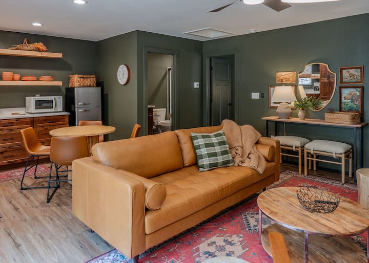 Howler Hideout Apartment | At Howler Bike Park - Spokane, MO