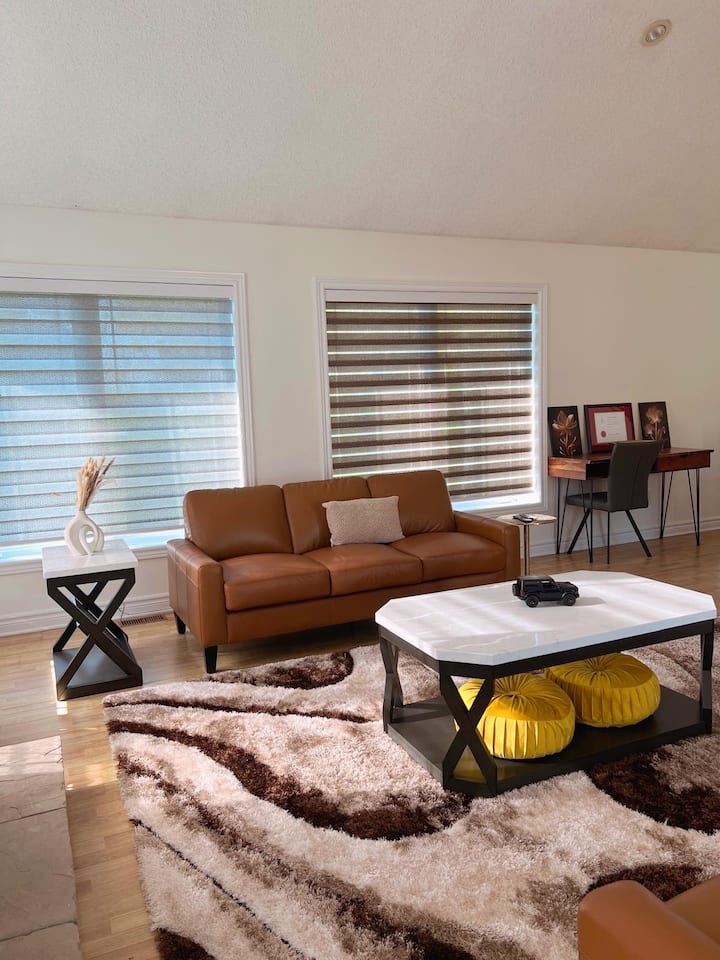 Niagara Queen Suite With Private Bathroom - Welland