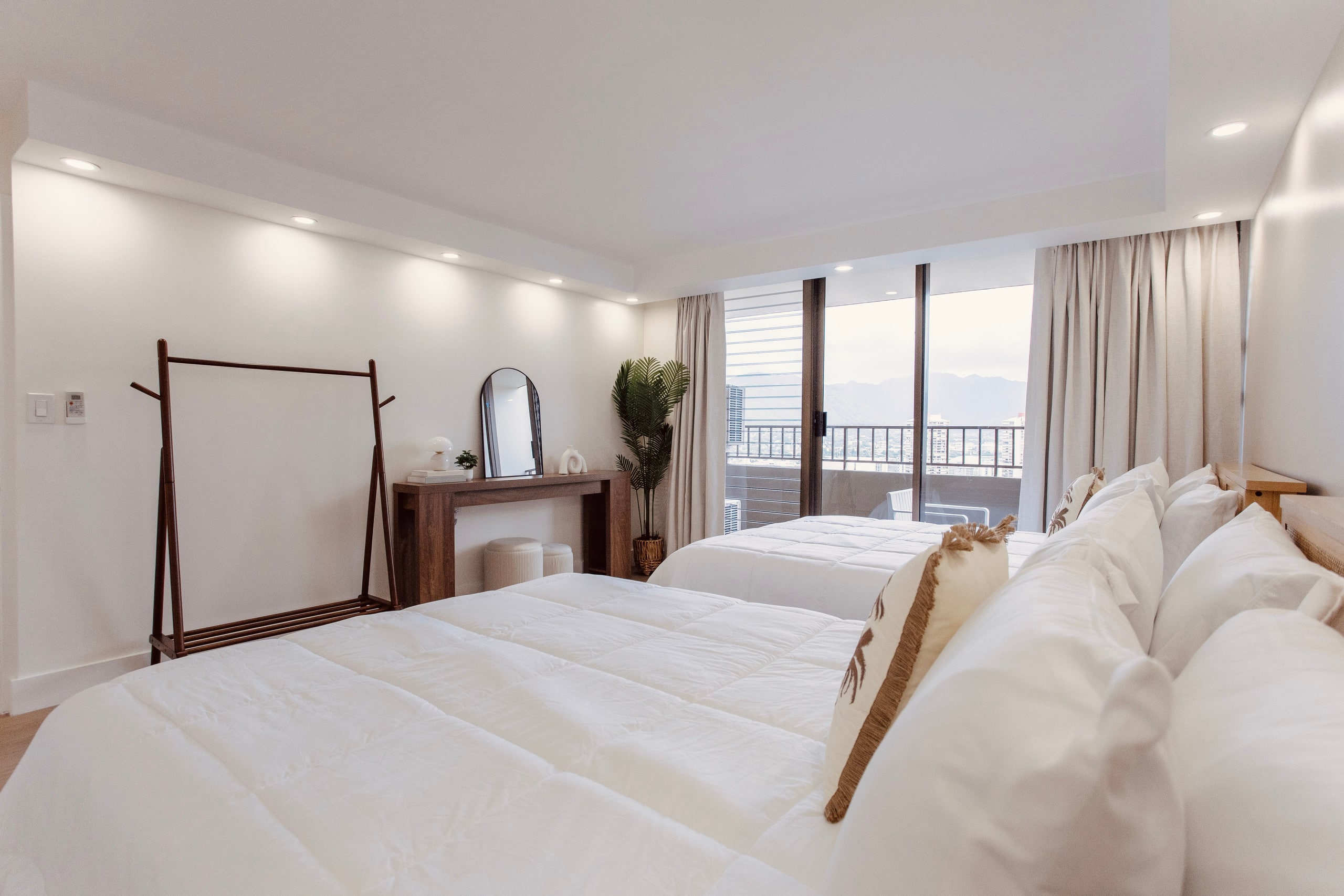 Luxury Mountain & River View Room #6ㅣ Free Parking - Image 19