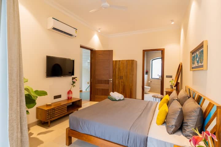 Bedroom 2 image 3