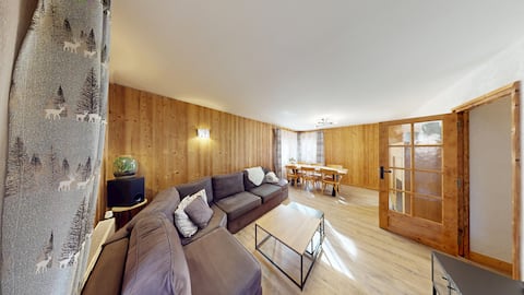Popular Airbnb listing: Apartment - Le front de neige in Saint Sorlin D'arves