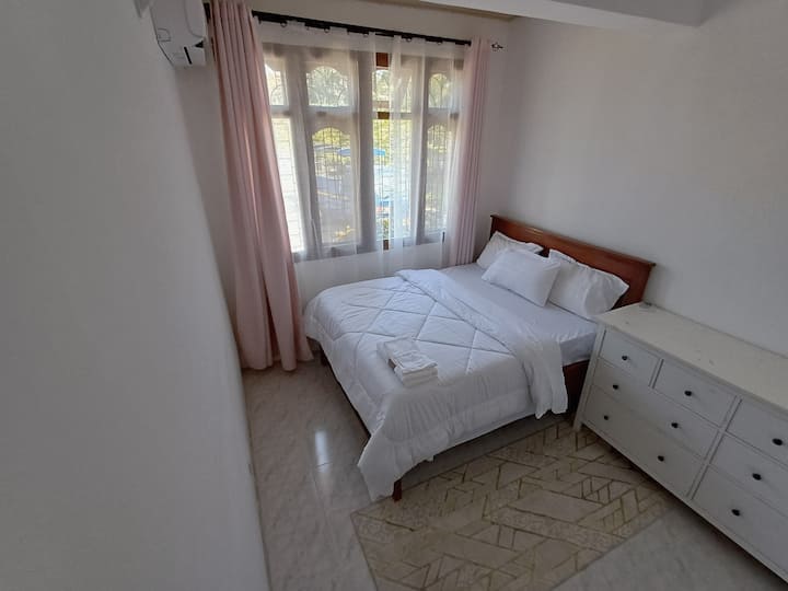 საძინებელი 1