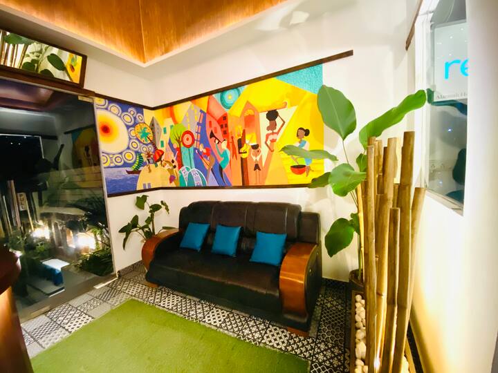 Sitting area at entrance
