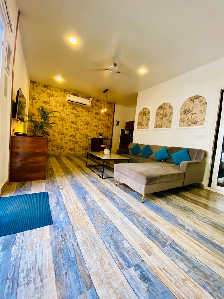 Living room image 3