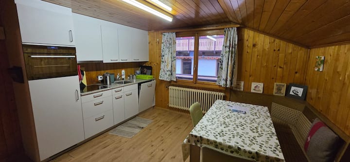 Charmant Appartement 3,5 Pièces Au Calme - Grächen