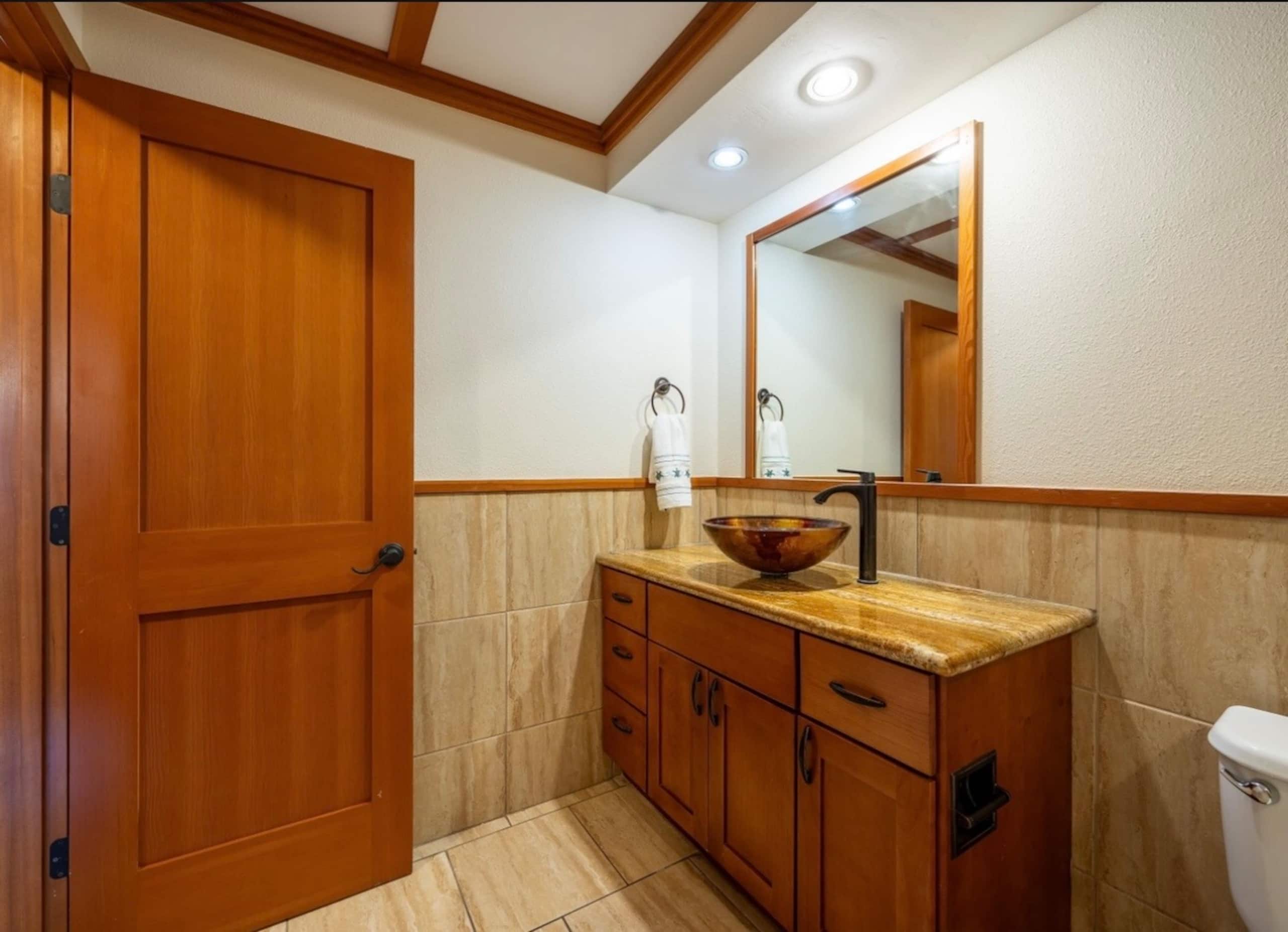Lahaina Shores Maui Dream Beachfront Ocean Views - Image 82