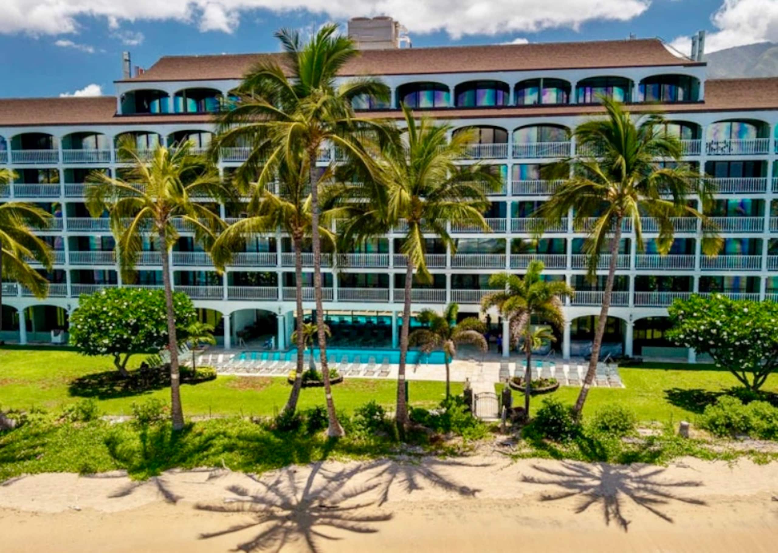 Lahaina Shores Maui Dream Beachfront Ocean Views - Image 6