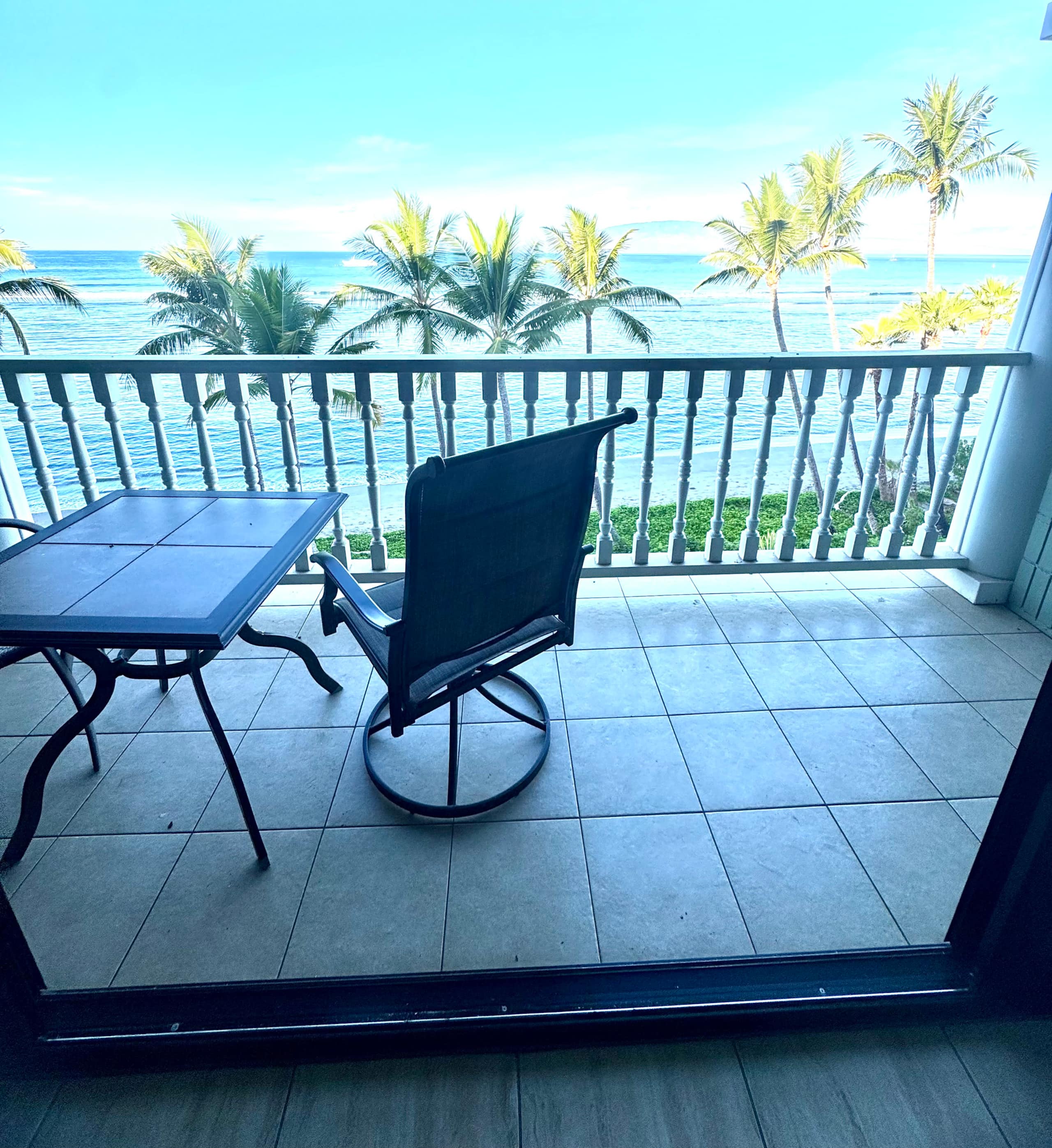 Lahaina Shores Maui Dream Beachfront Ocean Views - Image 5