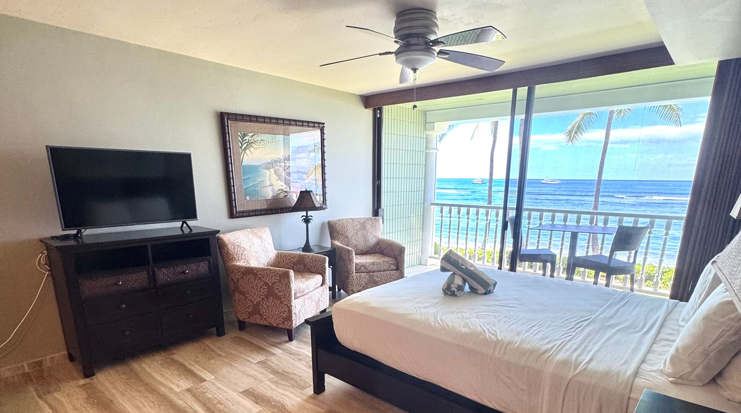 Lahaina Shores Beachfront OceanView TropicalEscape - Image 9