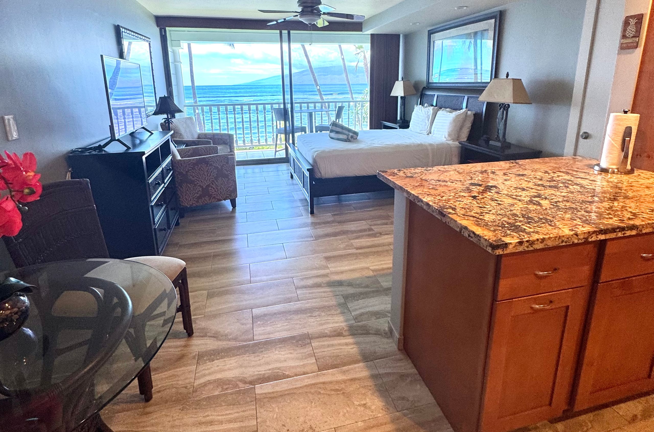 Lahaina Shores Beachfront OceanView TropicalEscape - Image 8
