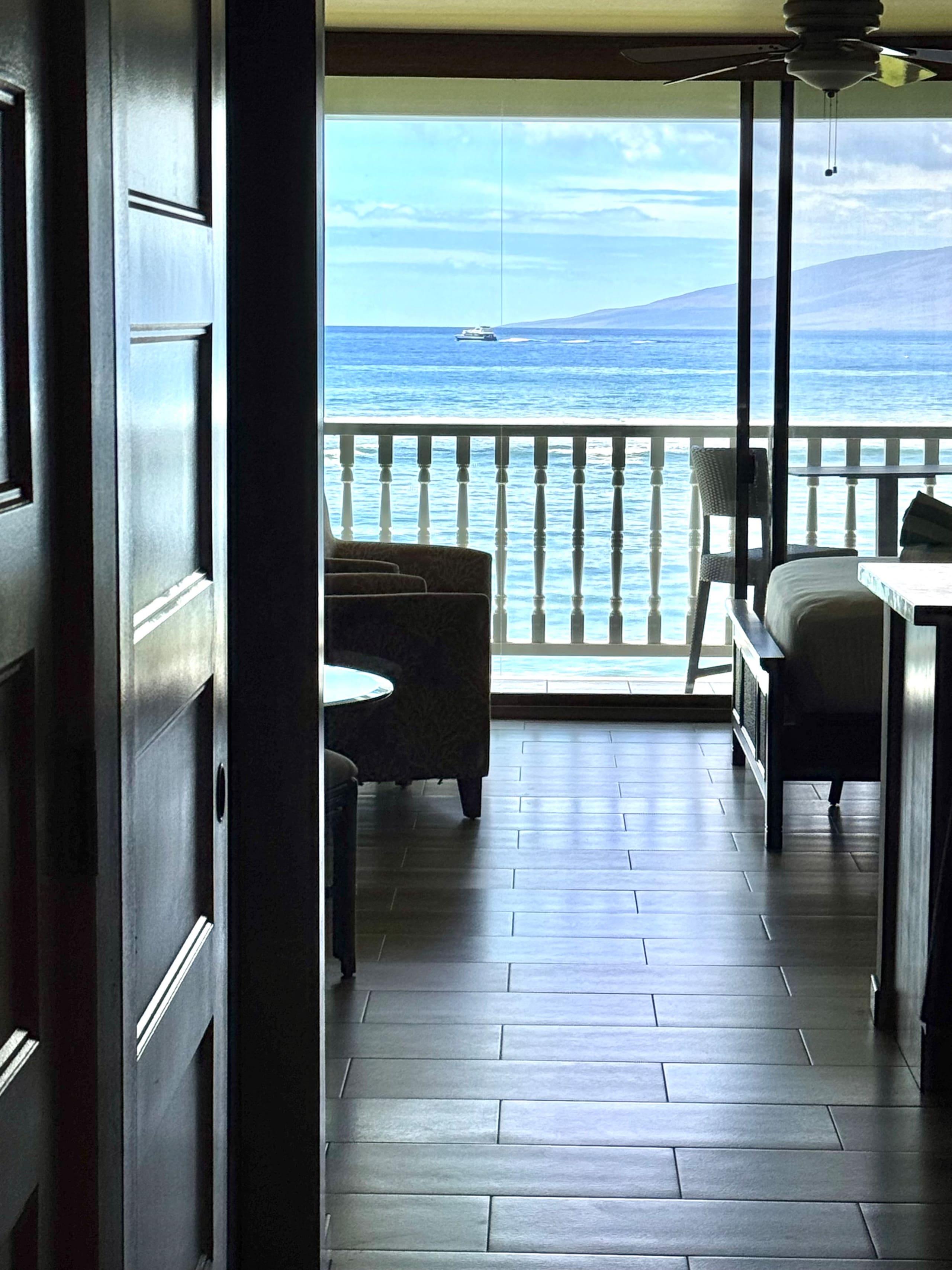Lahaina Shores Beachfront OceanView TropicalEscape - Image 29