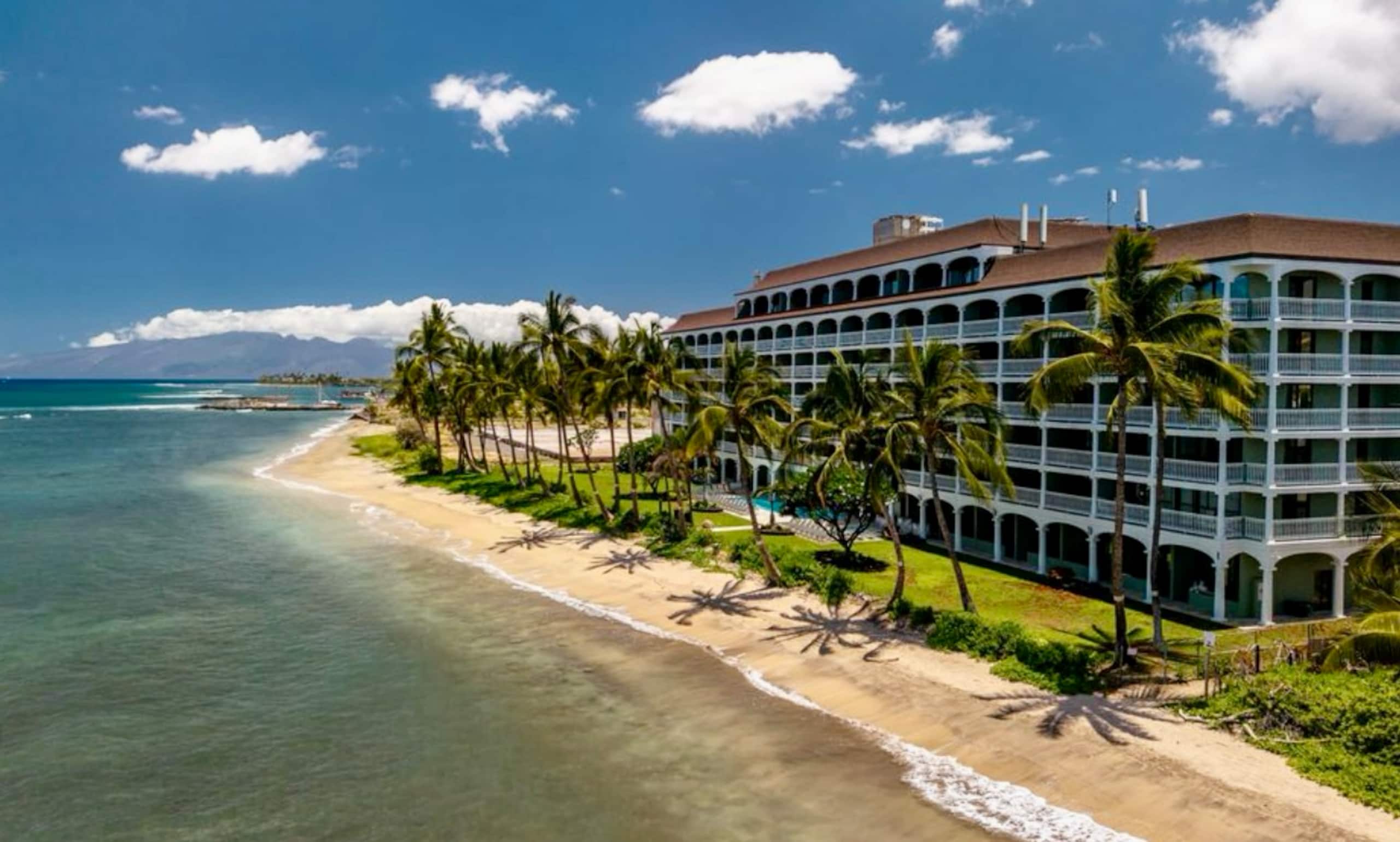 Lahaina Shores Beachfront OceanView TropicalEscape - Image 47