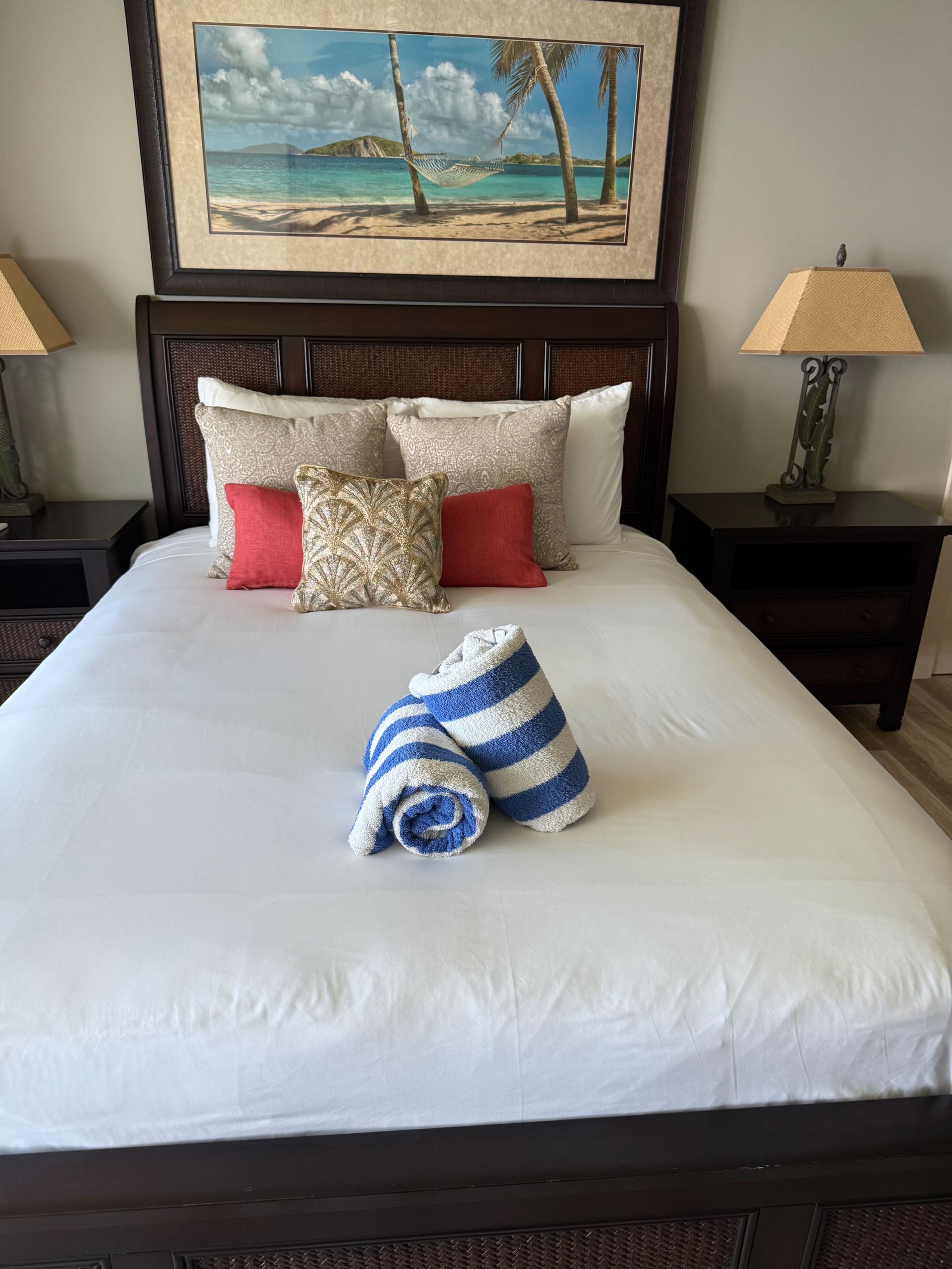 Lahaina Shores Beachfront OceanView TropicalEscape - Image 16