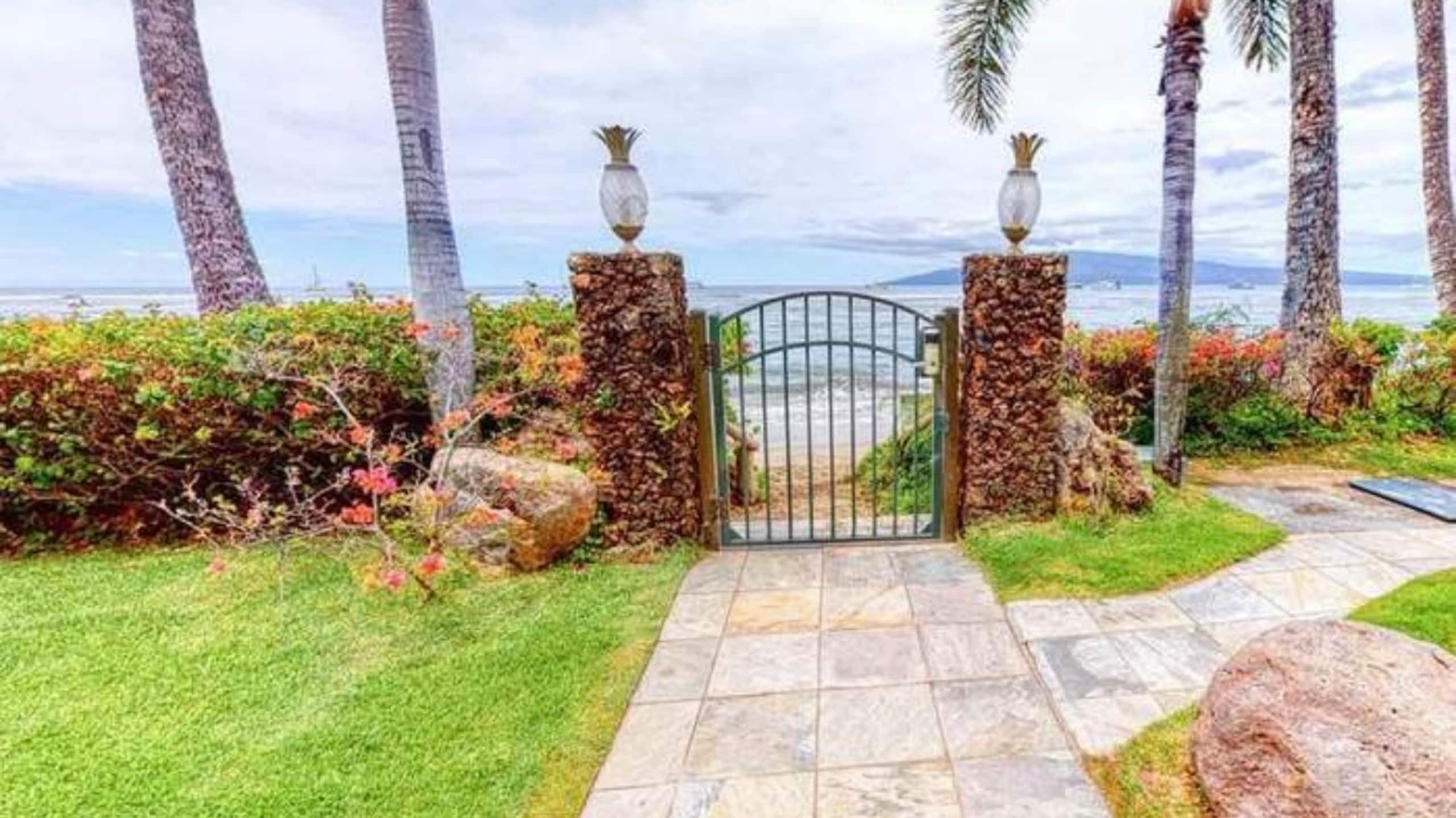 Lahaina Shores Beachfront OceanView TropicalEscape - Image 56