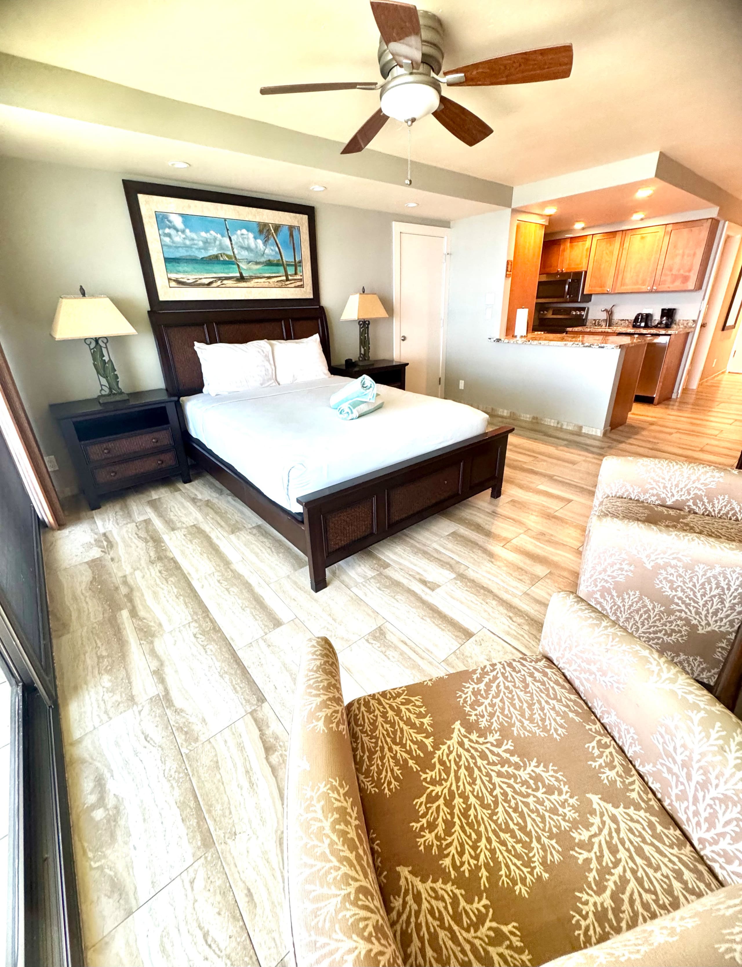 Lahaina Shores Beachfront OceanView TropicalEscape - Image 13