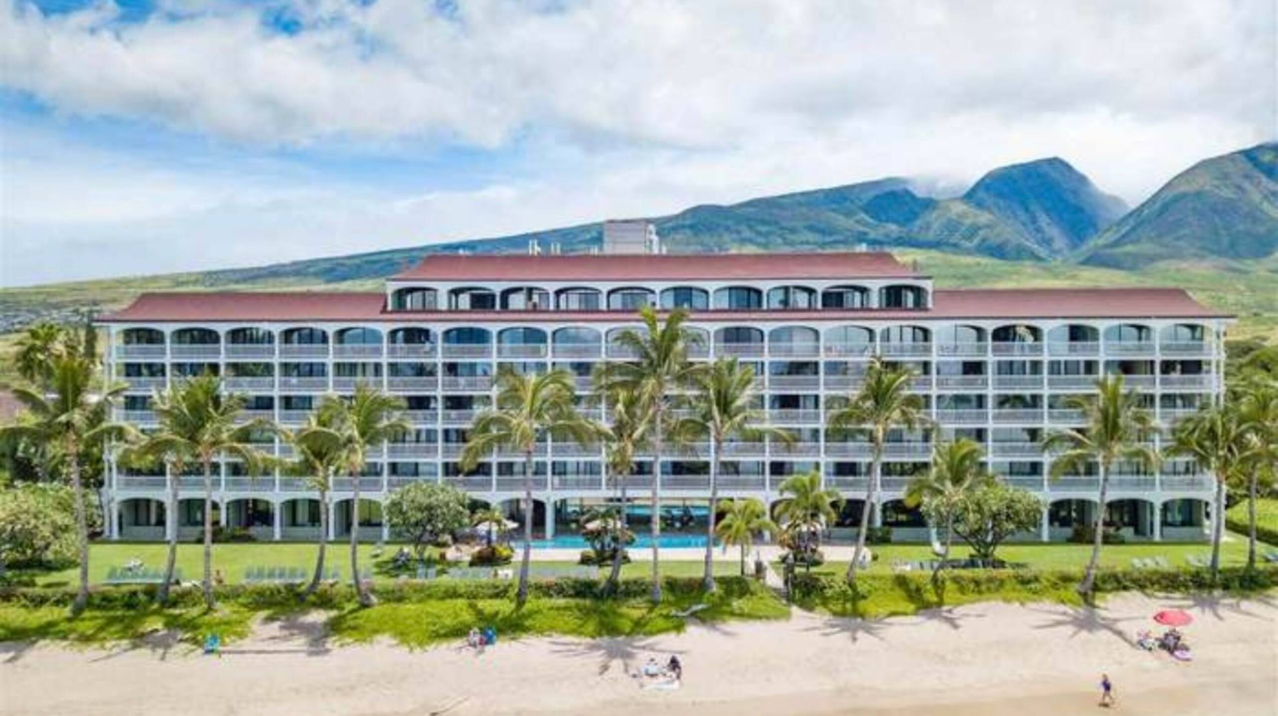 Lahaina Shores Beachfront OceanView TropicalEscape - Image 53
