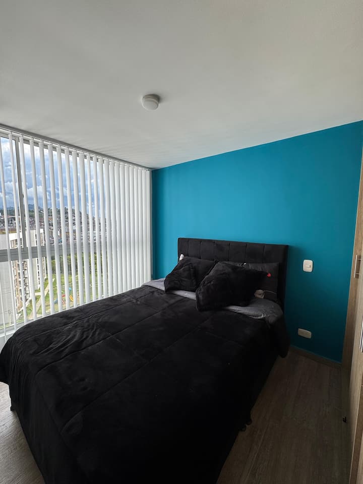 Schlafzimmer 1