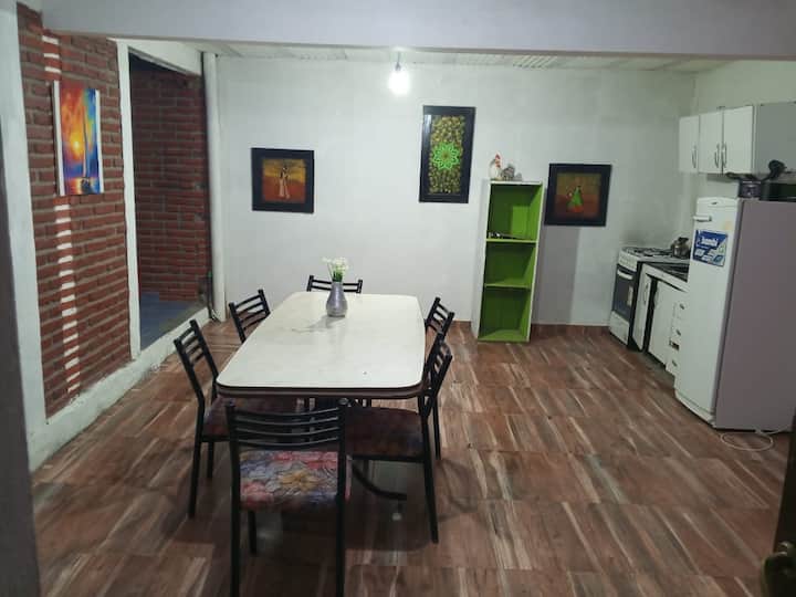 Casa Para Huéspedes Muy Confortable - San Miguel de Tucumán