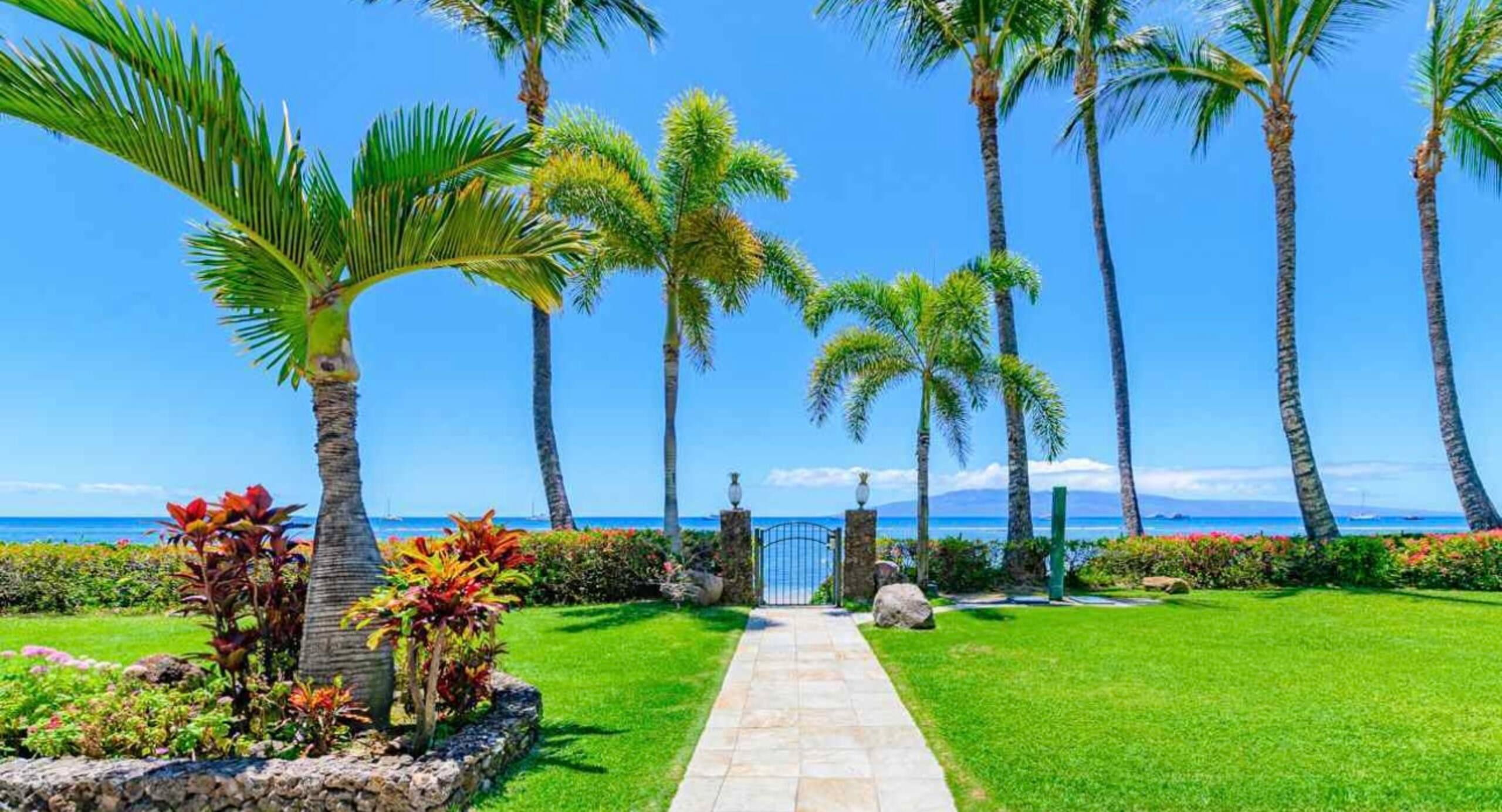 Lahaina Shores Luxe Beachfront Ocean View 2 Lanais - Image 64