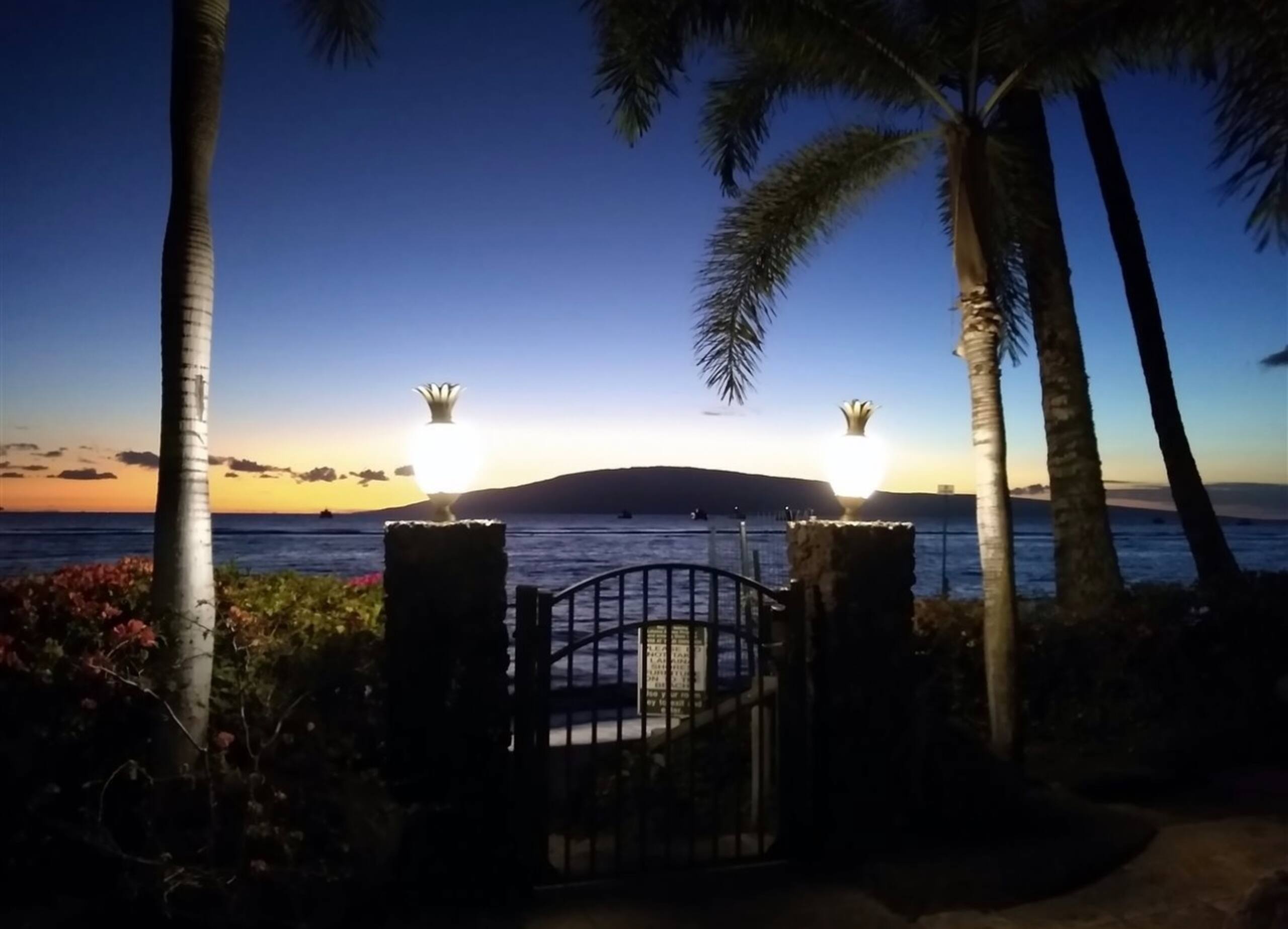Lahaina Shores Luxe Beachfront Ocean View 2 Lanais - Image 69